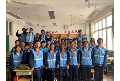 【教师风采】用心陪伴，用爱守护——青岛经济职业学校优秀班主任张健