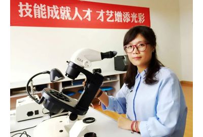 【教师风采】琢玉成器育才成林——青岛市首席技师李慧娟