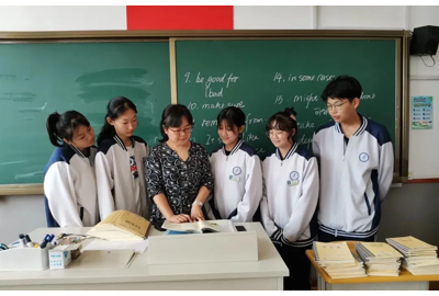 【教师风采】用平凡赢得喝彩，用真诚赢得信任——2019级珠宝（3+4）本科2班班主任初菁
