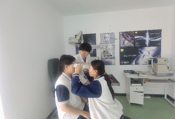 cbb1c56a9a5b4af7b85b4f3f3ac9137d.jpg