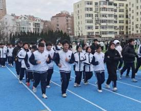 【经济家校日志】暖心驻校伴成长，家校同心筑未来——2025级9班家长驻校办公日志